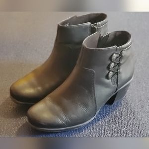 Clark's ankle heel boots